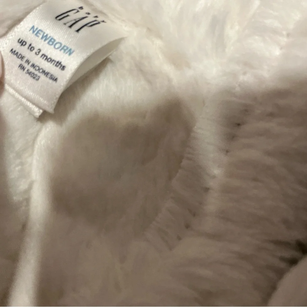Gap baby brown faux fur lined hat 3 mos